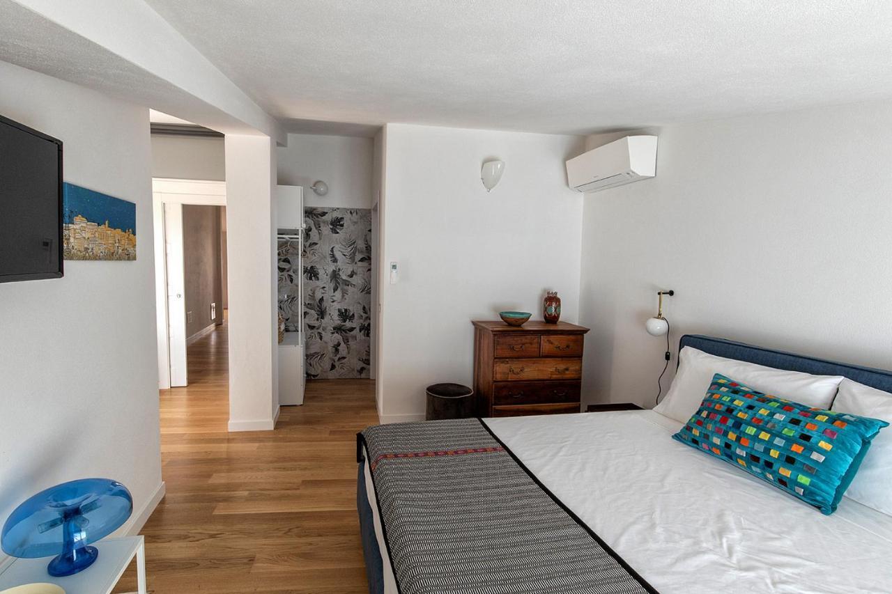 Bisu Isola Di Sant'Antioco Bed & Breakfast Exterior photo